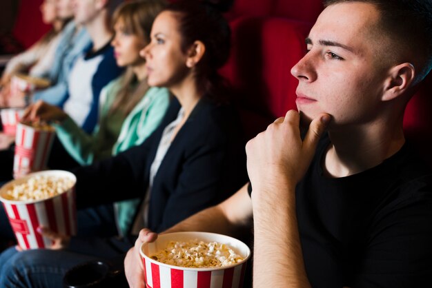Jakie nadchodzące premiery filmowe mogą stać się nowym ulubionym hobby?