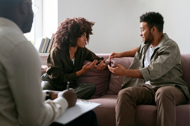 Jak integracyjne podejście terapeutyczne wspiera skuteczną terapię uzależnień i psychoterapię