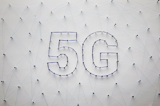 Jak technologia 5G Ultra zmienia sposób, w jaki korzystamy z internetu na co dzień