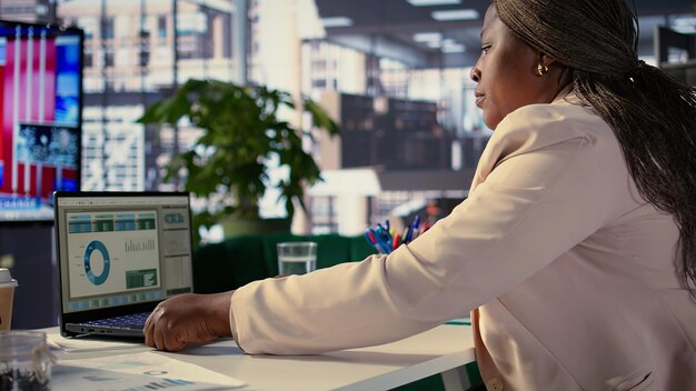 Automatyzacja finansów w firmie: Jak uprościć zarządzanie budżetem i płynnością finansową